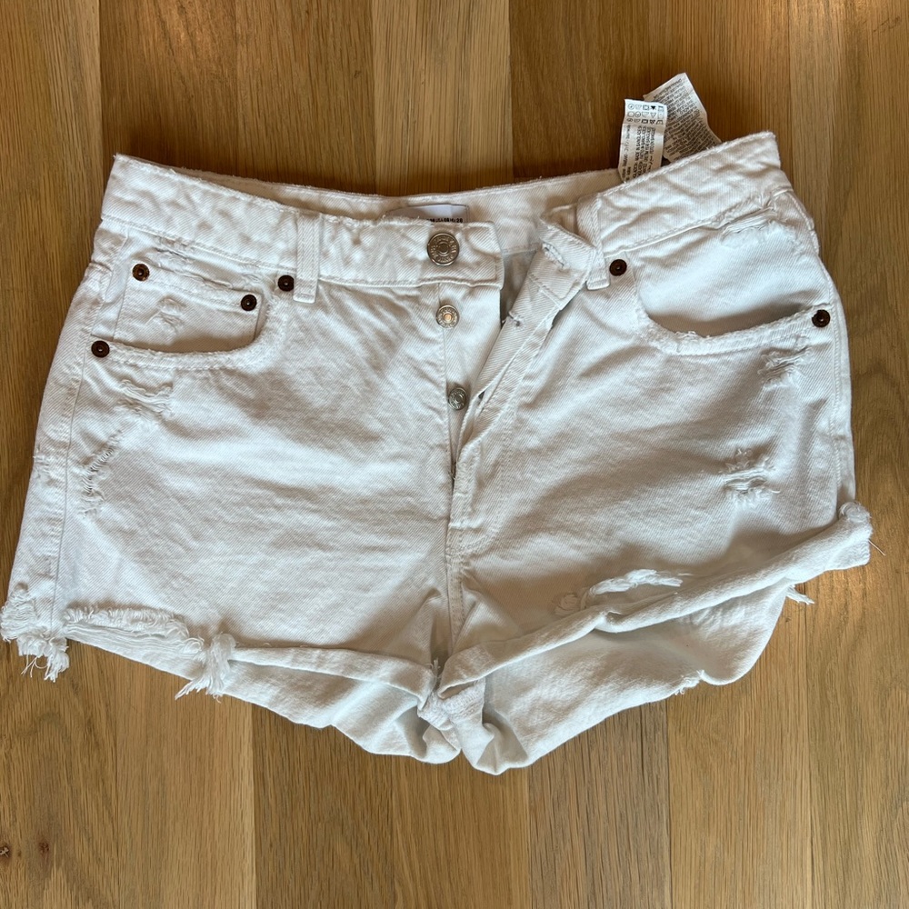 Zara Jean white shorts